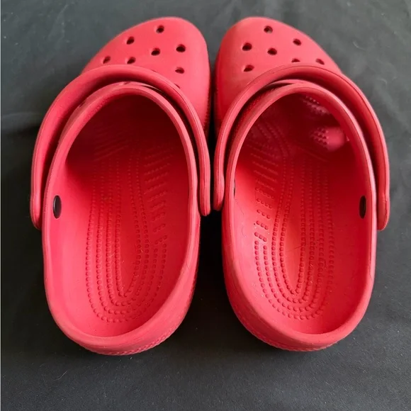 Kids Red Crocs - Picture 3 of 5